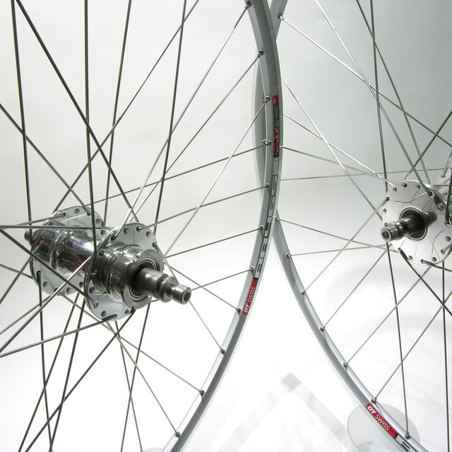 Custom wheel: Phil Wood Track High Flange Polished hubs, DT Rr465 Silver rims, DT Competition Silver spokes