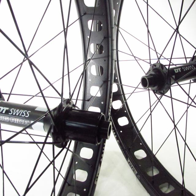 Surly custom wheel built by ProWheelBuilder