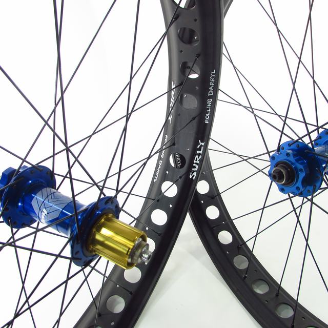 Surly custom wheel built by ProWheelBuilder