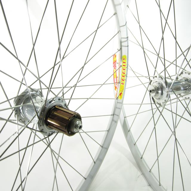 Custom wheel: Chris King Classic High Flange Silver hubs, Velocity Aeroheat Silver rims, Sapim Strong spokes