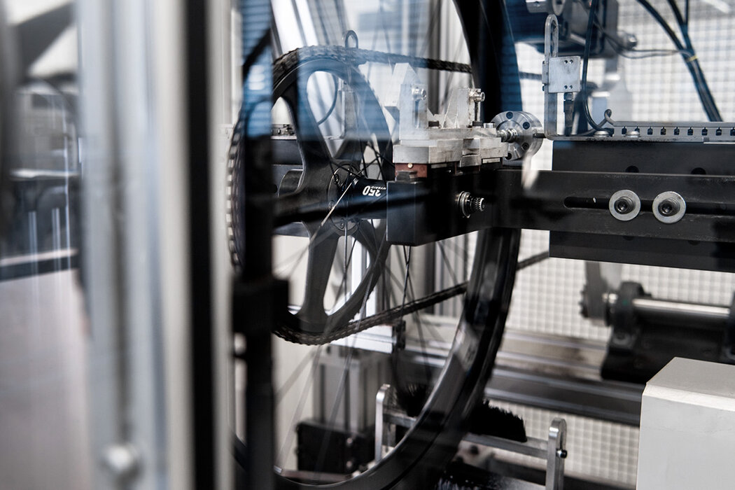 Disc brake and drive torque test rig, DT Swiss Performance Test Center